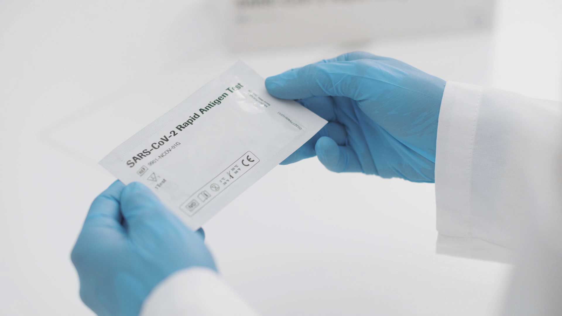 You are currently viewing How to save lives and reopen the economy with rapid antigen testing
